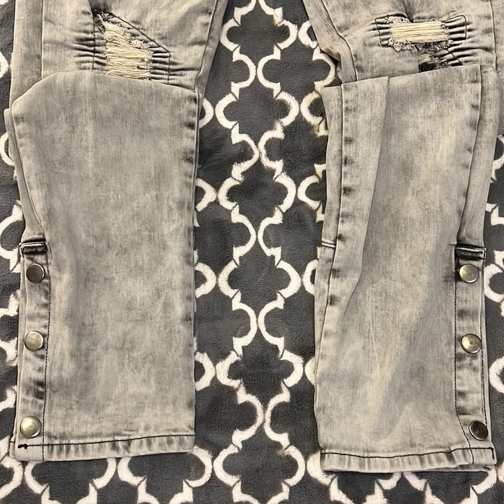 Forever 21 - Picture 3 of 6